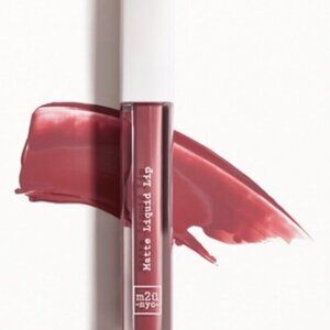 NEW Sealed liquid lipstick by brand m 2 u NYC